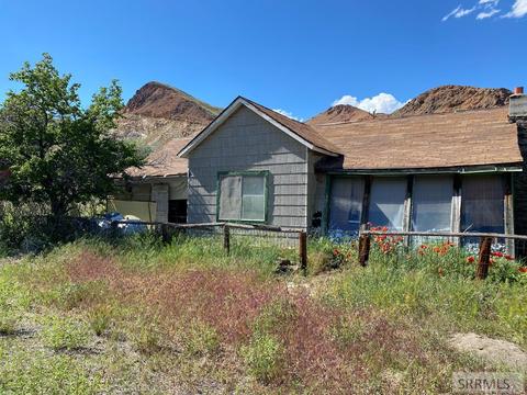 400 E Pleasant Ave, Challis, ID 83226 photo 1