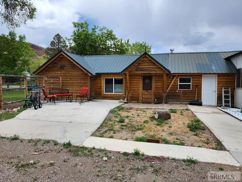 610 E Valley Ave, Challis, ID 83226 photo 1