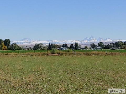 286 N 2340 E, St Anthony, ID 83445 photo 1