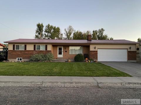 620 Alexander Blvd, Blackfoot, ID 83221 photo 1