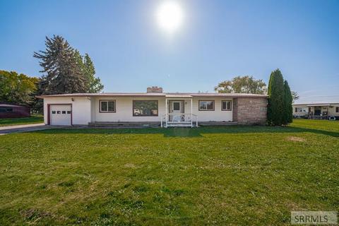 443 Colonial Loop, Blackfoot, ID 83221 photo 1