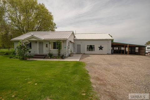 135 E 3750 N, Rexburg, ID 83440 photo 1