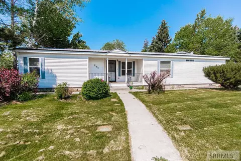 205 N 3rd E, Rexburg, ID 83440 photo 1
