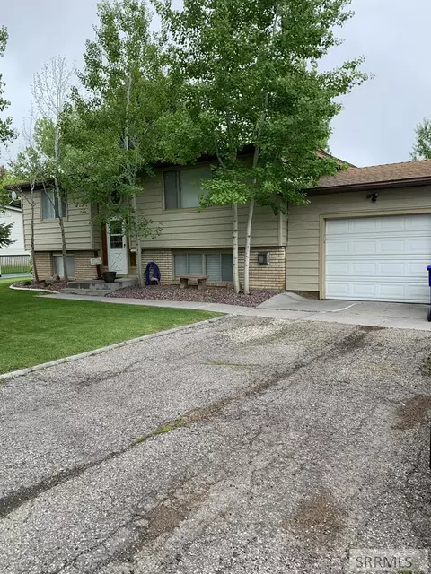 897 Elizabeth, Rexburg, ID 83440 photo 1