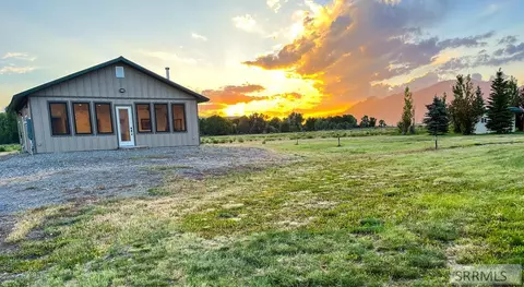 3600 Cottontail Ln, Moore, ID 83255 photo 1