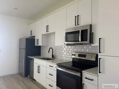 311 E Lorene St #1103, Rexburg, ID 83440 photo 1