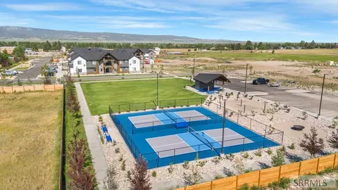 201 E Ross Ave #D102, Driggs, ID 83422 photo 31