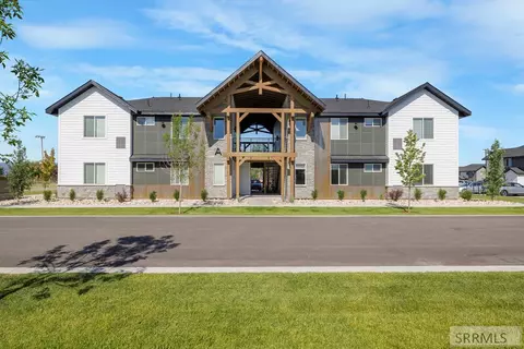 201 E Ross Ave #D102, Driggs, ID 83422