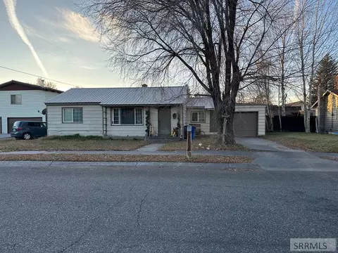 217 N 6th E, Saint Anthony, ID 83445 photo 1