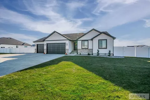 5054 E Allcott Dr, Iona, ID 83427 photo 1