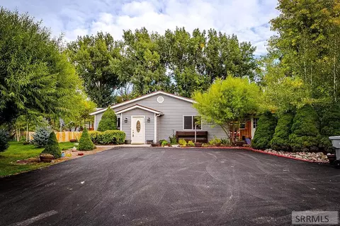 320 E Washington Ave, Aberdeen, ID 83210 photo 1