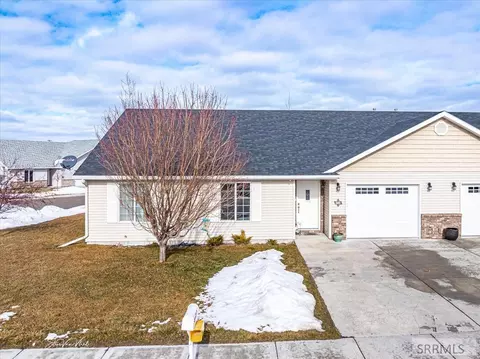 585 Gwen Loop, Blackfoot, ID 83221 photo 1