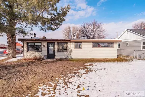 391 Ruby St, Blackfoot, ID 83221 photo 1
