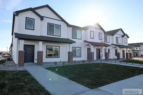 1125 Jaylee Dr #3, Rigby, ID 83442 photo 1
