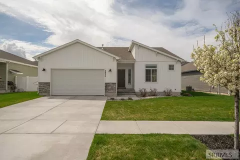 2834 E Brooklyn St, Ammon, ID 83401 photo 1