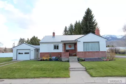 619 W Pine St, Mackay, ID 83251 photo 1