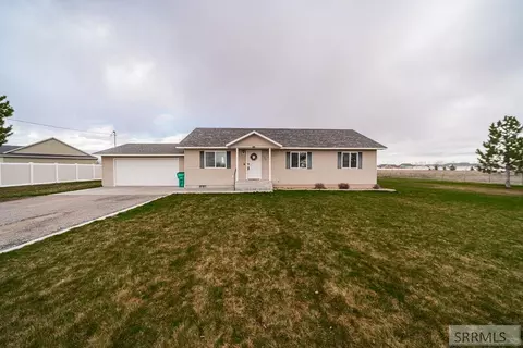 134 N 3800 E, Rigby, ID 83442 photo 1