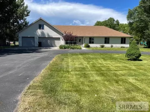 696 E 950 N, Shelley, ID 83274 photo 1