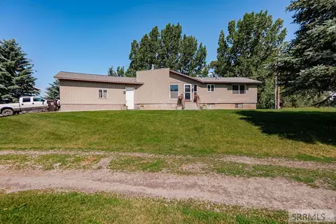 121 N 1900 E, Rexburg, ID 83440 photo 1
