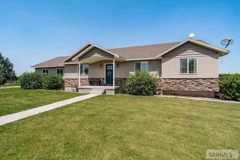 3955 E 120 N, Rigby, ID 83442 photo 1
