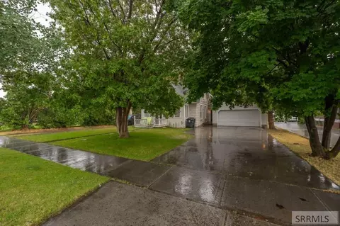 Exterior - 267 W Main St, Rigby, ID 83442 photo 3 of 9