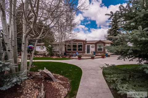 44 Center St, Irwin, ID 83428 photo 1