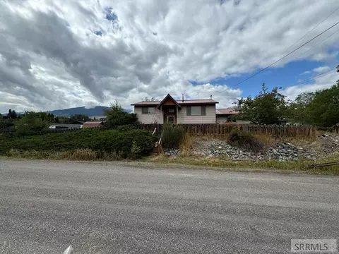 210 12th St, Salmon, ID 83467 photo 1