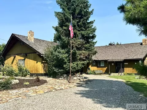 805 Bryan Ave, Salmon, ID 83467 photo 1