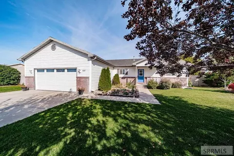 3889 Elm Ln, Rigby, ID 83442 photo 1