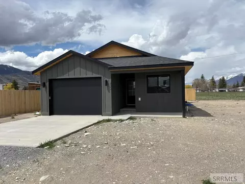 412 Rose Ave, Mackay, ID 83251 photo 1