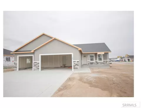 34 N White Pine Ln, Rigby, ID 83442 photo 1