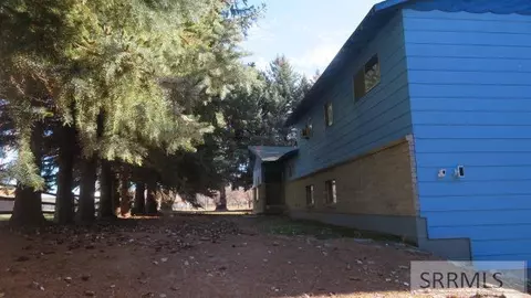 20 W Bannock Rd, Salmon, ID 83467 photo 1