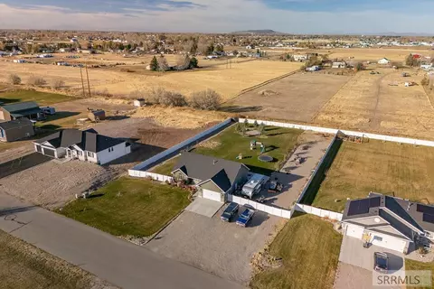 4035 E 66 N, Rigby, ID 83442 photo 1