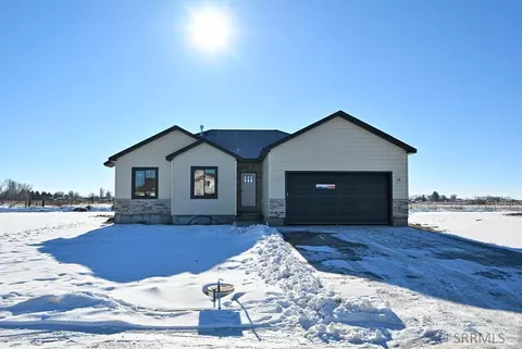 565 Meadow Ave, Rigby, ID 83442 photo 1