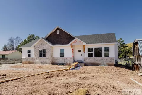 2476 Ross Ave, Ammon, ID 83406 photo 1