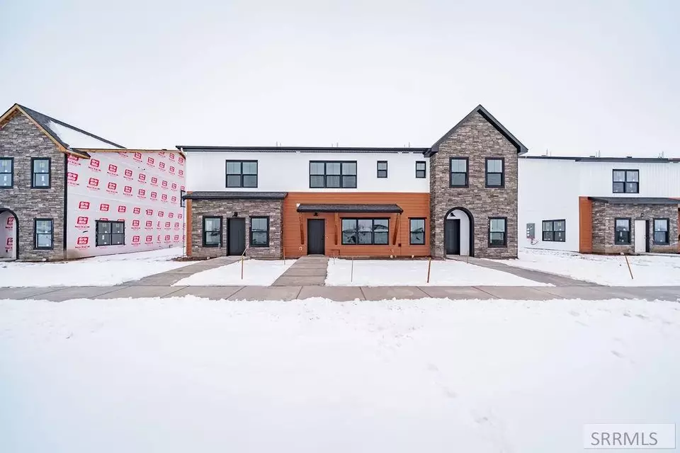Exterior - 5107 N Beach Dr, Idaho Falls, ID 83401 photo 3 of 3