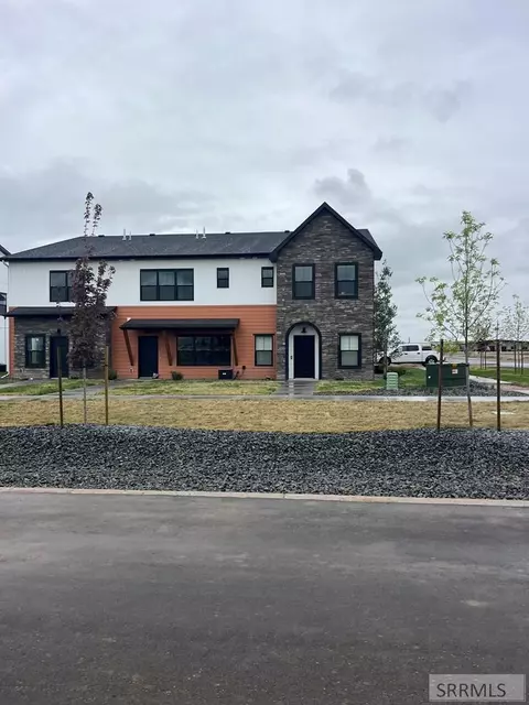 Exterior - 5107 N Beach Dr, Idaho Falls, ID 83401 photo 1 of 3