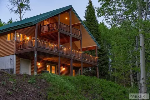 4770 Deer Dr, Island Park, ID 83429