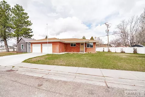 324 N State St, Rigby, ID 83442 photo 1