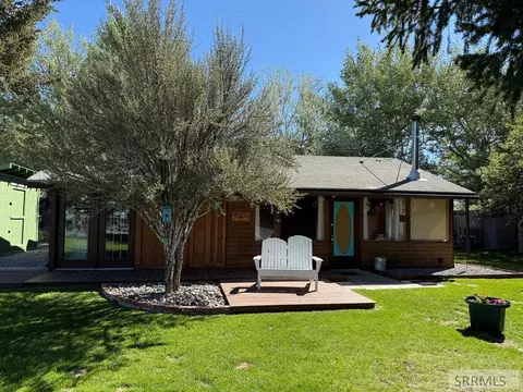 708 Forest Dr, Mackay, ID 83251 photo 1