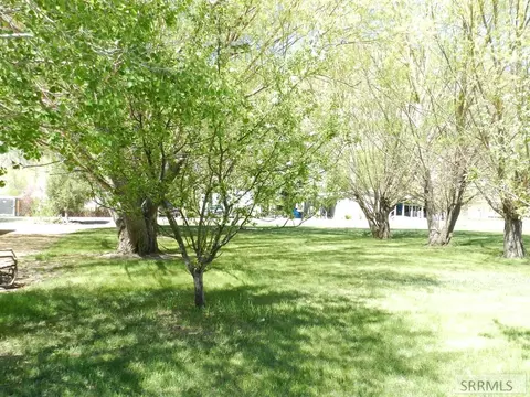 Exterior - 111 N Agate Dr, Salmon, ID 83467 photo 11 of 21