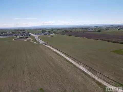 8 W 383 Ac W 6th S, Sugar City, ID 83448