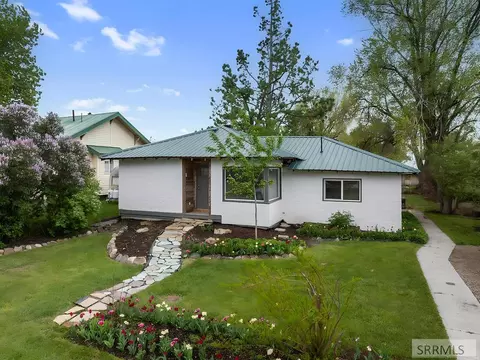 225 W Kootenai Way, Rockland, ID 83271