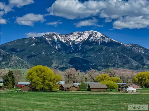 36 Trumpeter Rd, Swan Valley, ID 83449