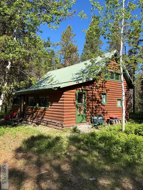3735 Riverside Dr, Island Park, ID 83429