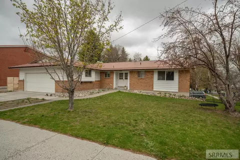 275 E 4th S, Rexburg, ID 83440 photo 1