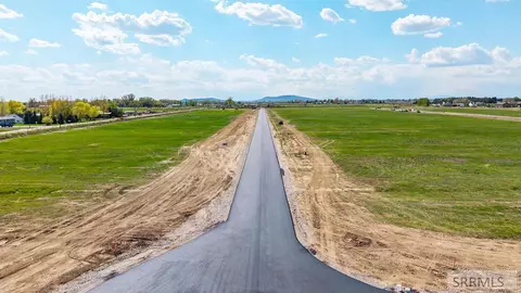 L3 B2 Twilight Rd, Rexburg, ID 83440