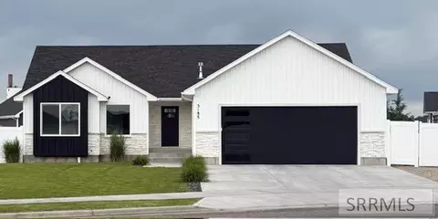 3185 E Greenwillow Ln, Ammon, ID 83401 photo 1