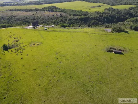 1560 E Rim Loop Rd, Ashton, ID 83420
