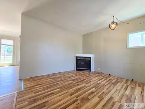 Living - 238 Louise Dr, Arco, ID 83213 photo 3 of 4